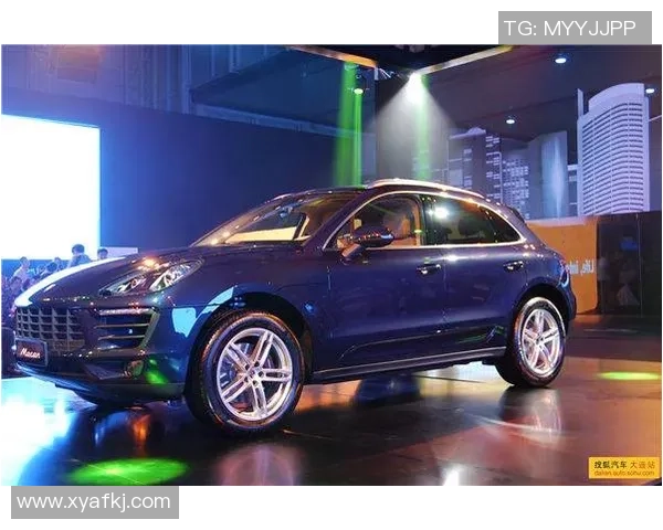 车内装饰精选足球球星摆件彰显运动激情与独特驾驶品味